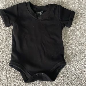 Little Bipsy V neck onsie 0-3mo